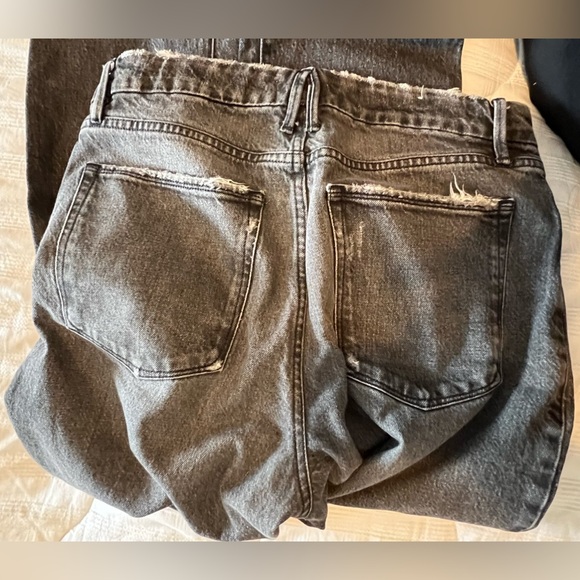 Like New Good American Jeans - Picture 5 of 6